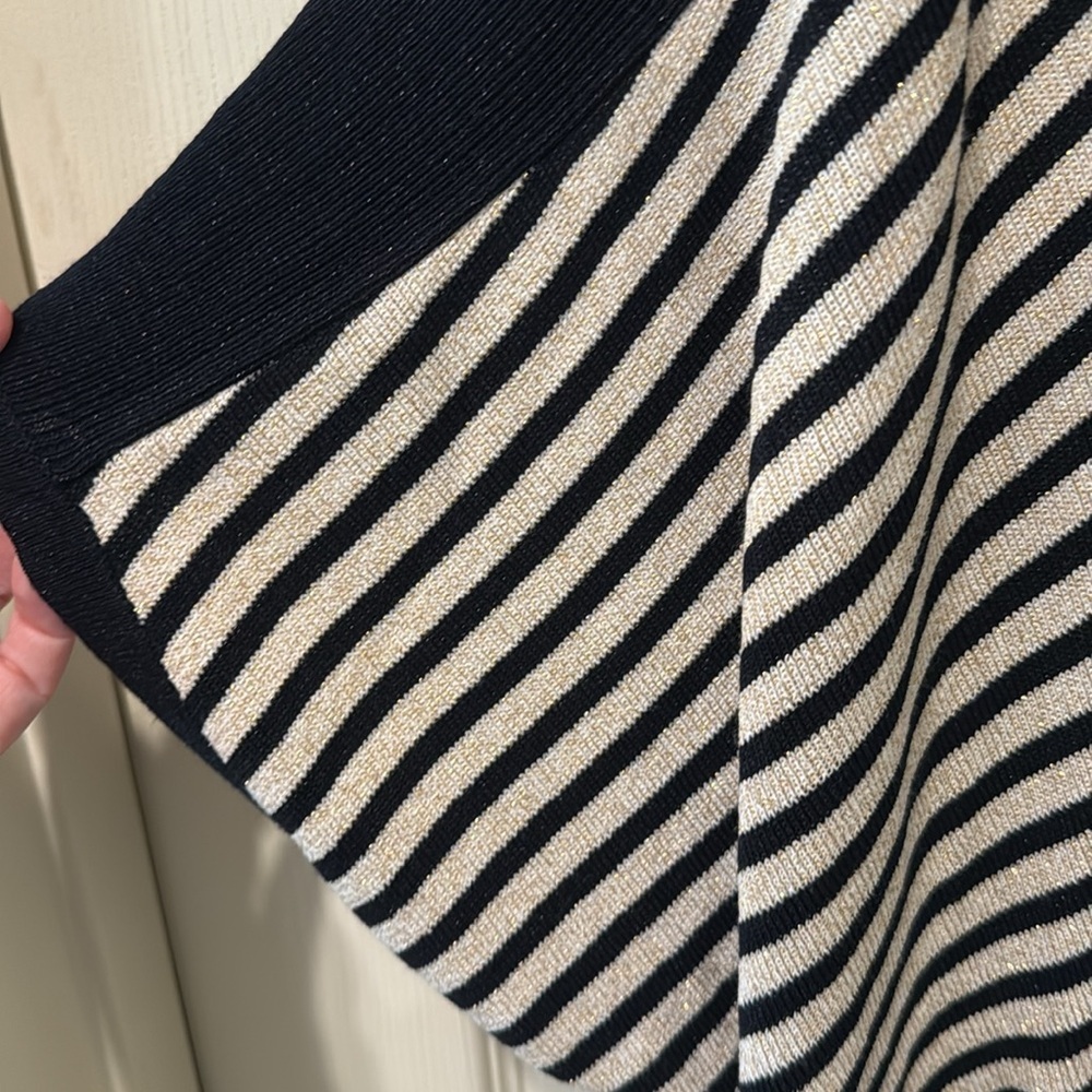 Chicos tan/black metallic open front cardigan, size 1 - Picture 5 of 9